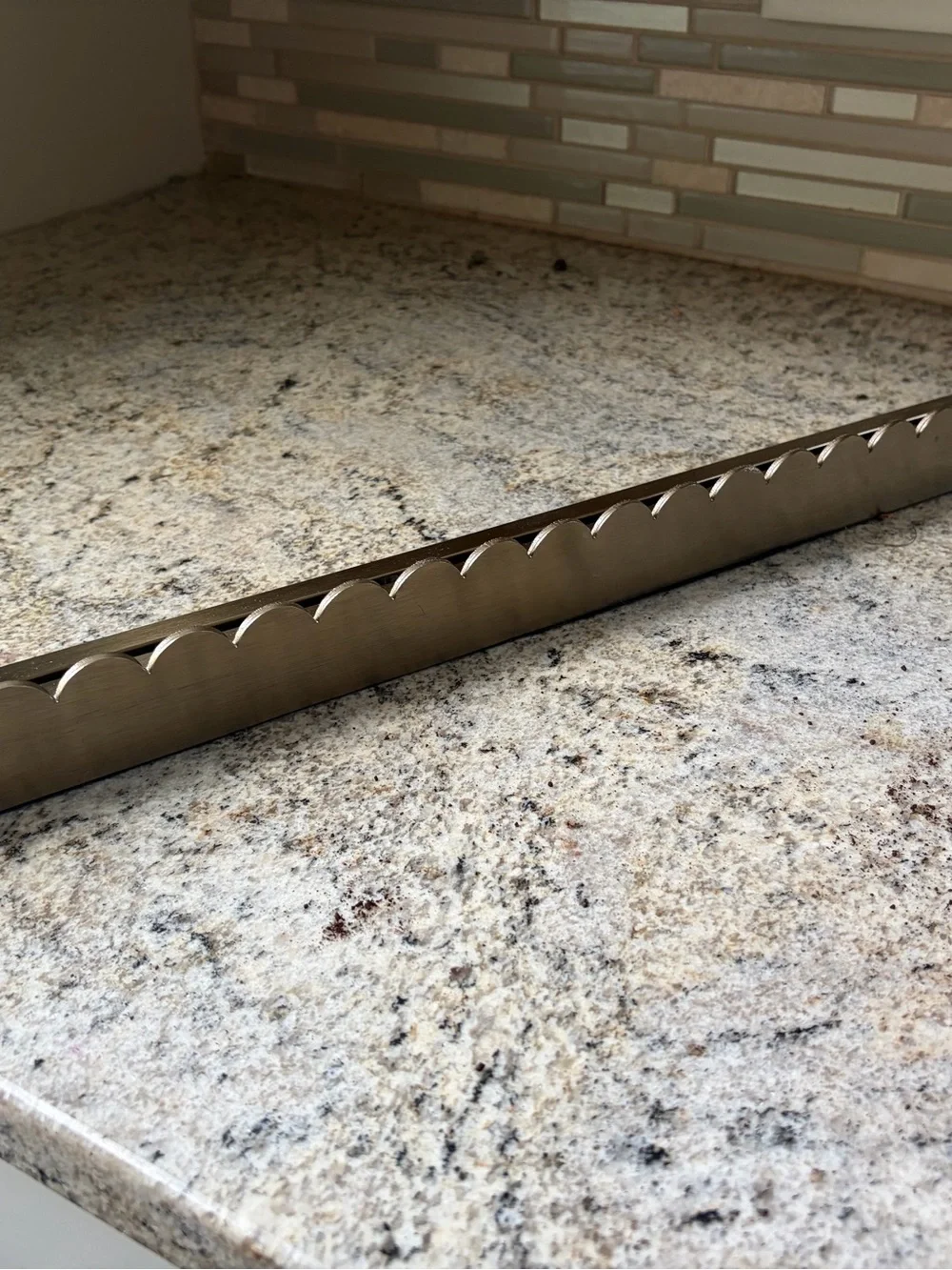 HEARTH & HAND scalloped edge Metal brass Christmas card holder
